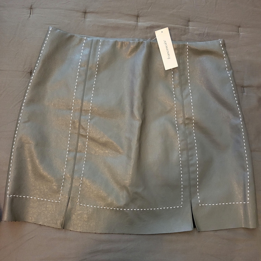Stylish Gray Leather Mini Skirt